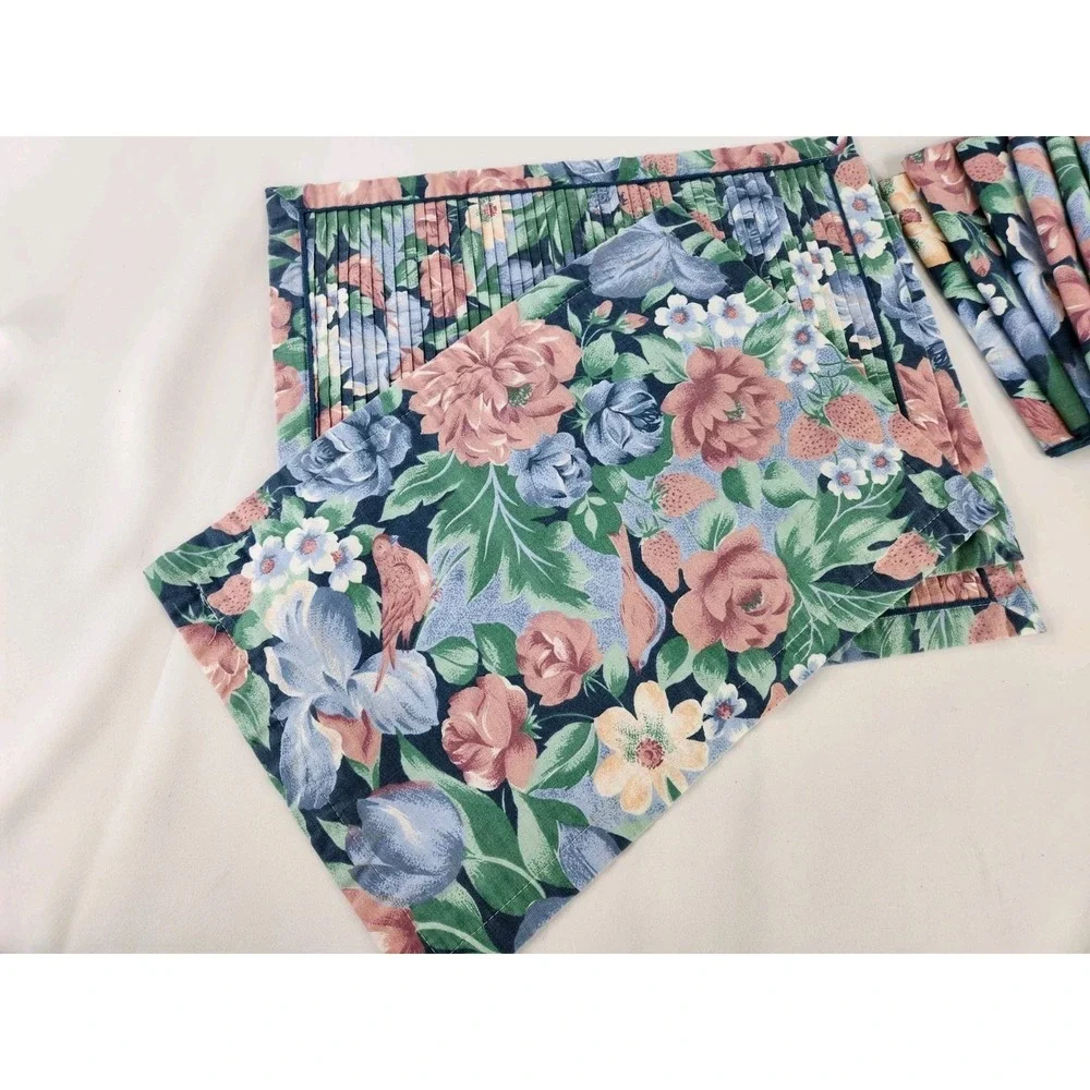 The Unbranded Brand set four
